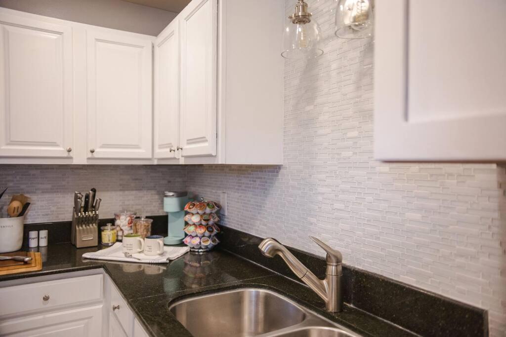 Charming Home, Minutes From The Beach Vero Beach Exteriér fotografie